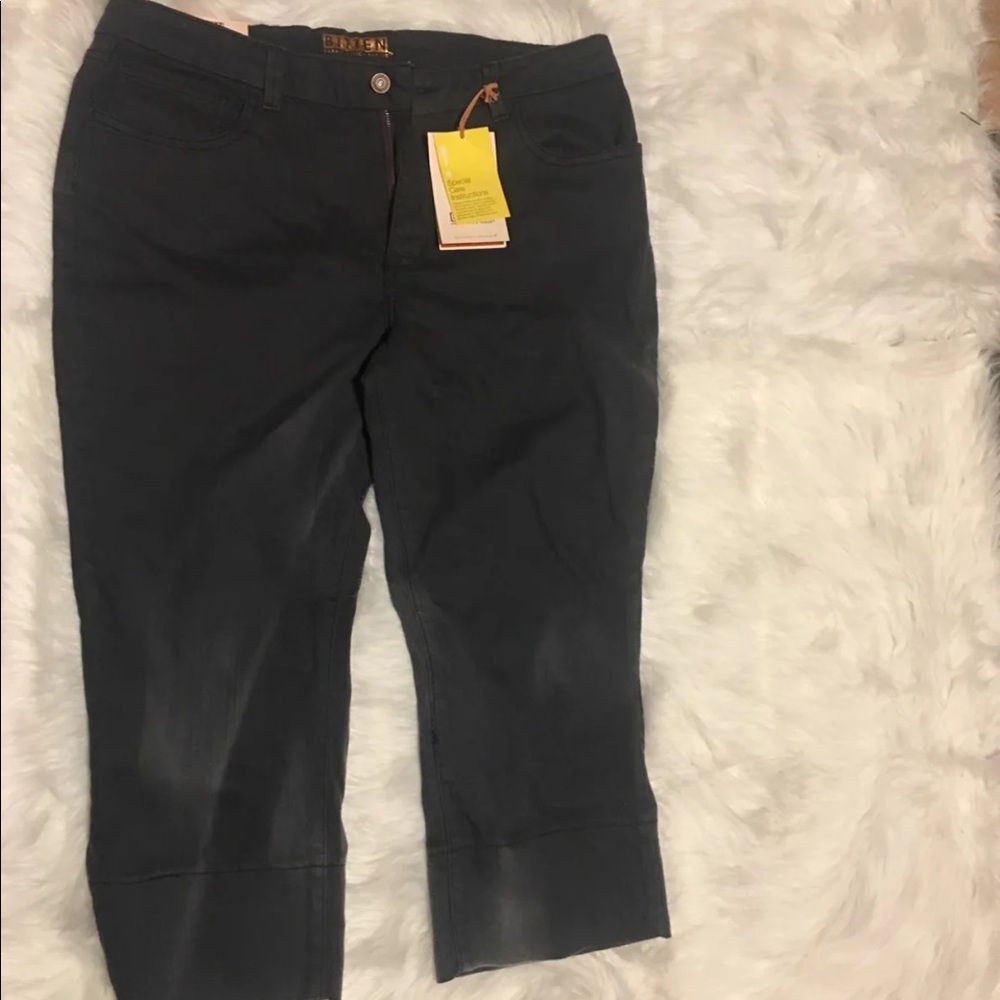 Ladies capris